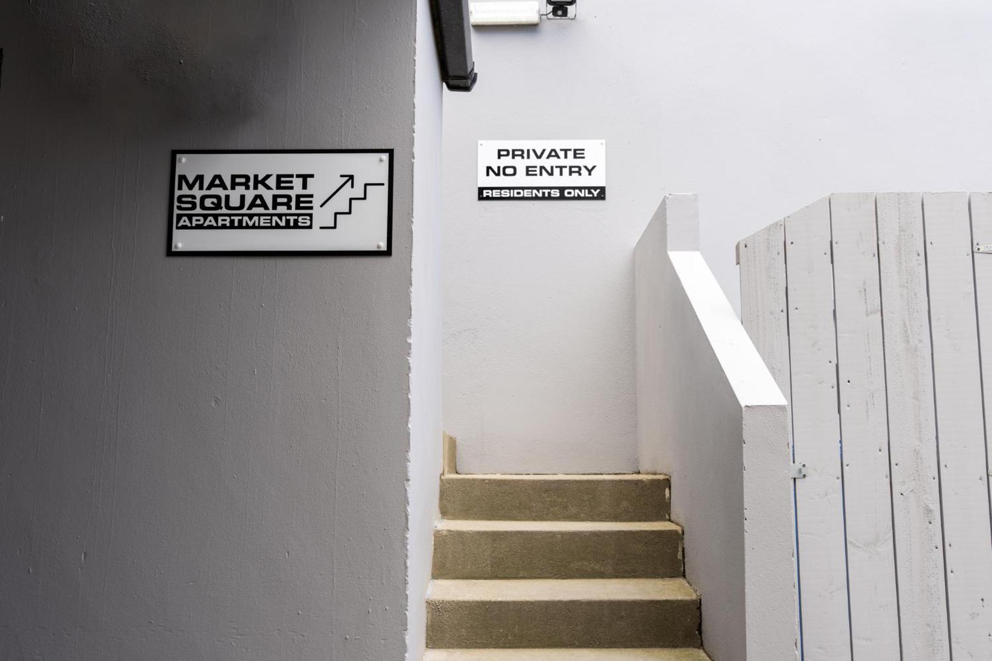 Market Square Apartments Bushmills Buitenkant foto